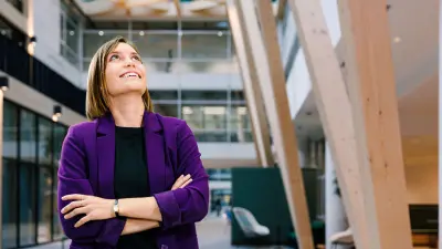 Miriam Klein, Team Lead Service & Portfolio management for Energy Data Services at Bosch Energy and Building Solutions, in the lobby of the Bosch building in Munich