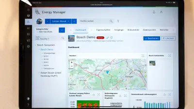 Bosch Nexospace Energy Manager, energy data on tablet screen