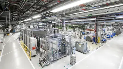 Innenansicht einer industriellen Fertigung