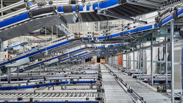 Innenansicht des Logistikzentrums