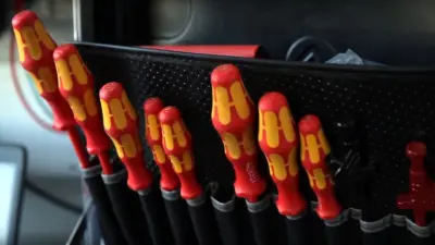 Ausbildung zum Elektroniker