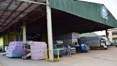 warehouse loading ramp