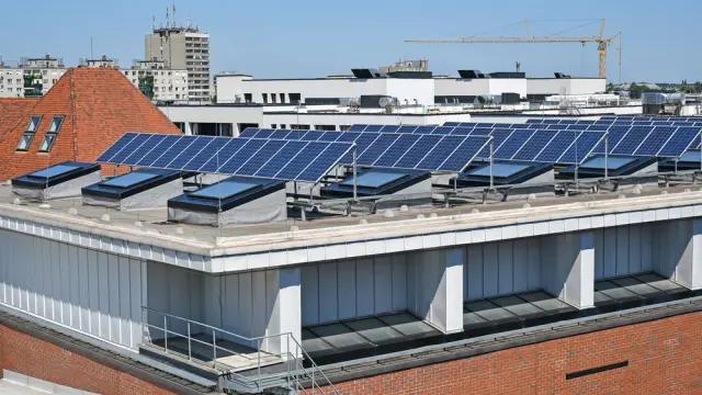 Rooftop PV: Solar panels on a rooftop