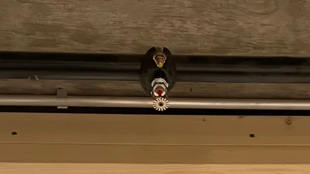 Linear beam detector on the wall