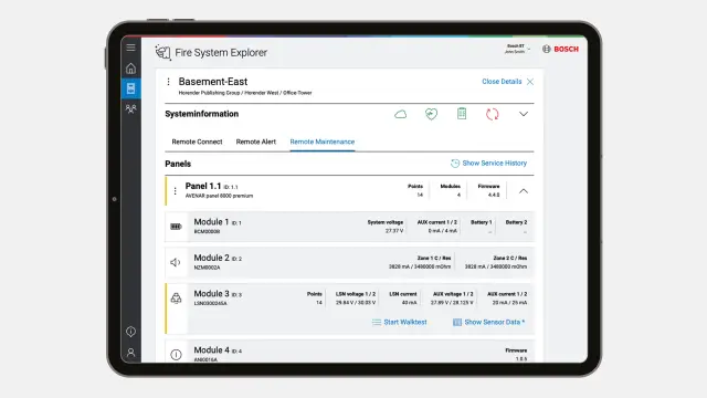 The screen of a tablet showing the recipients of alerts that are instantly notified by NEXOSPACE Fire System Explorer in the event of a problem with the fire alarm system